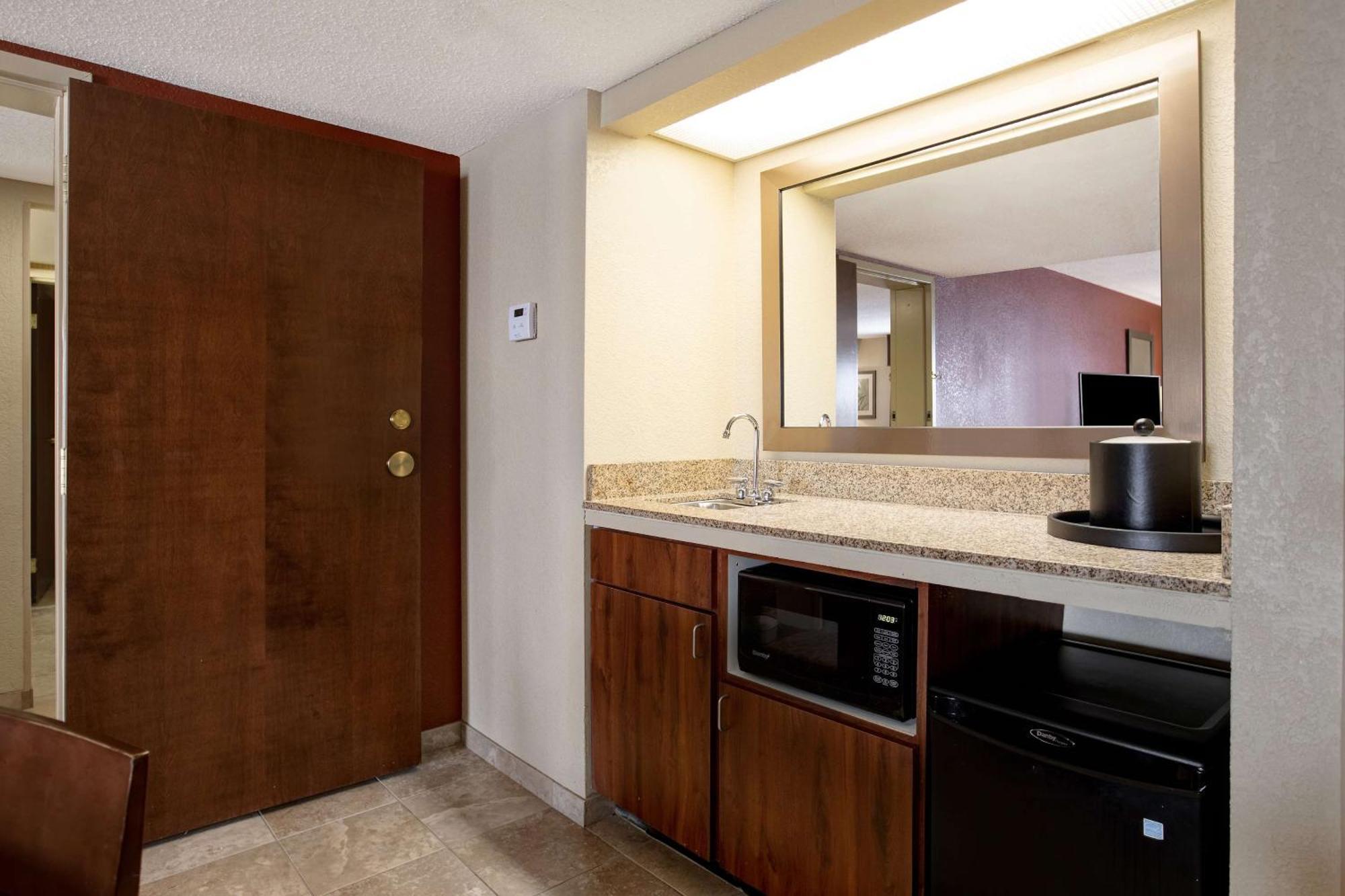 Hampton Inn Fort Wayne-Southwest Екстер'єр фото