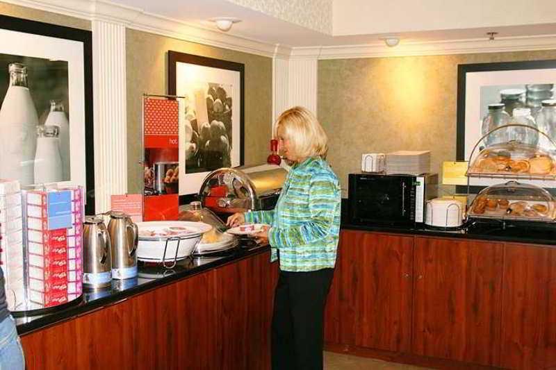 Hampton Inn Fort Wayne-Southwest Ресторан фото