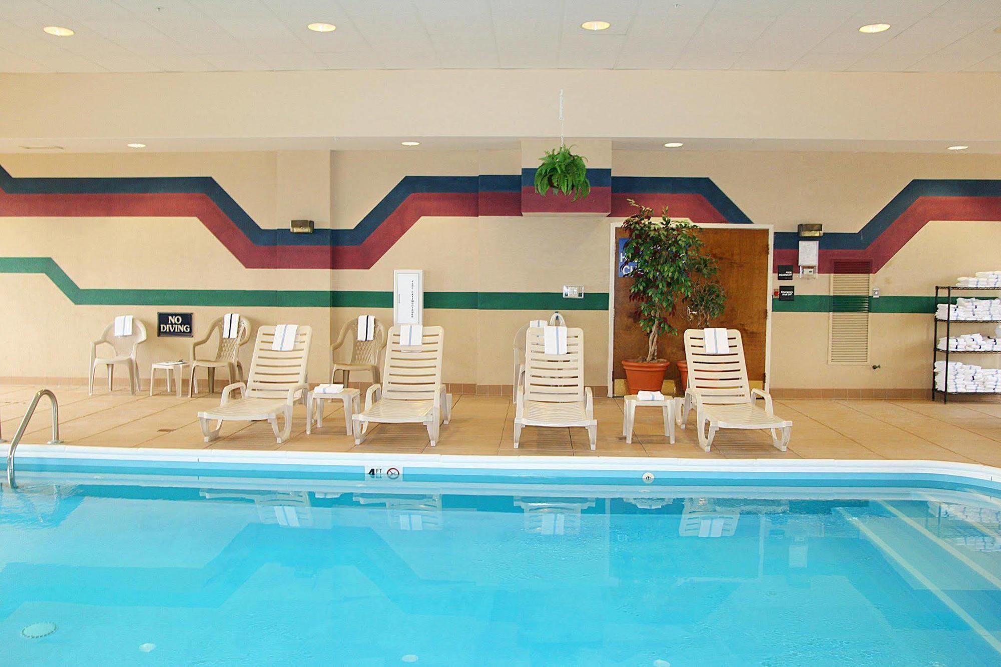 Hampton Inn Fort Wayne-Southwest Екстер'єр фото
